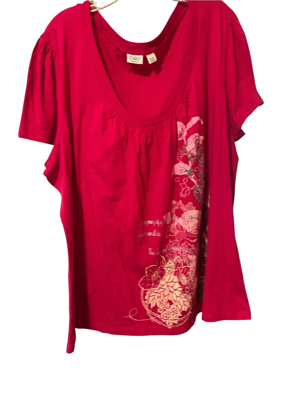 NWT Bright Pink Scoop Neck Floral Graphic Women's Top